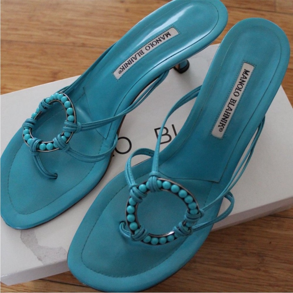 Manolo Blahnik Blue Heeled Shoes with Elegant Design